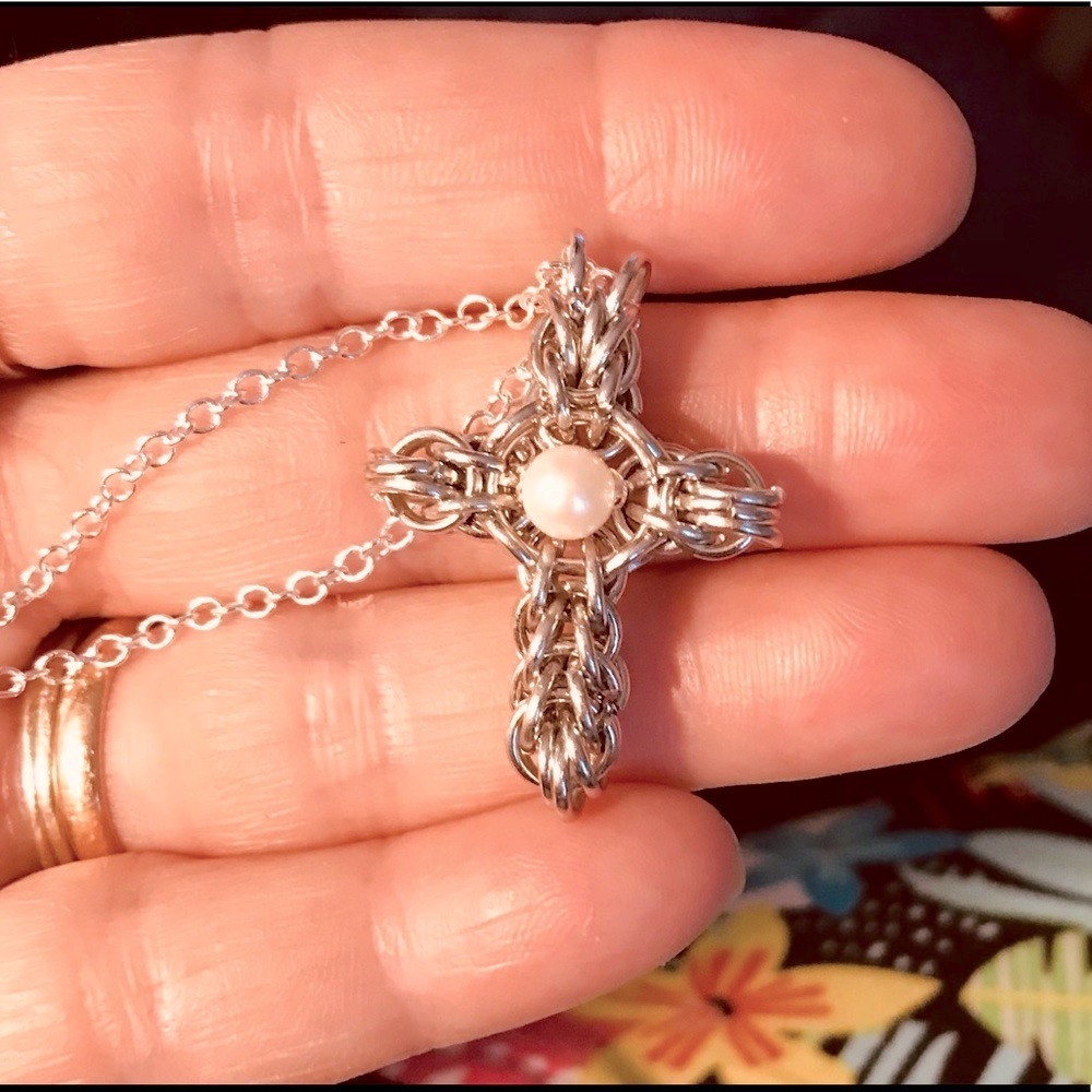 Pearl White Cross in Platinum Handmade Chainmaille Necklace